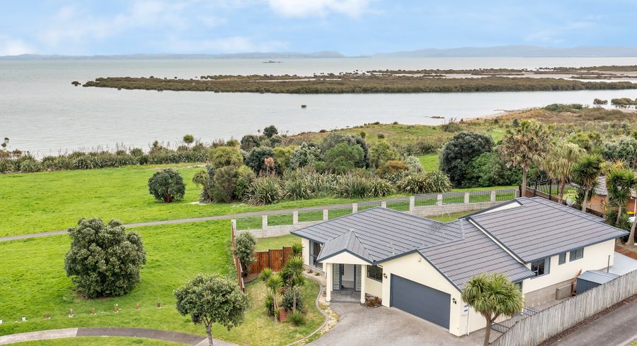  at 41 Bellville Drive, Clendon Park, Auckland