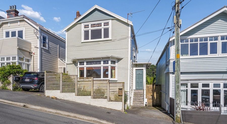  at 82 Nairn street, Mount Cook, Wellington, Wellington