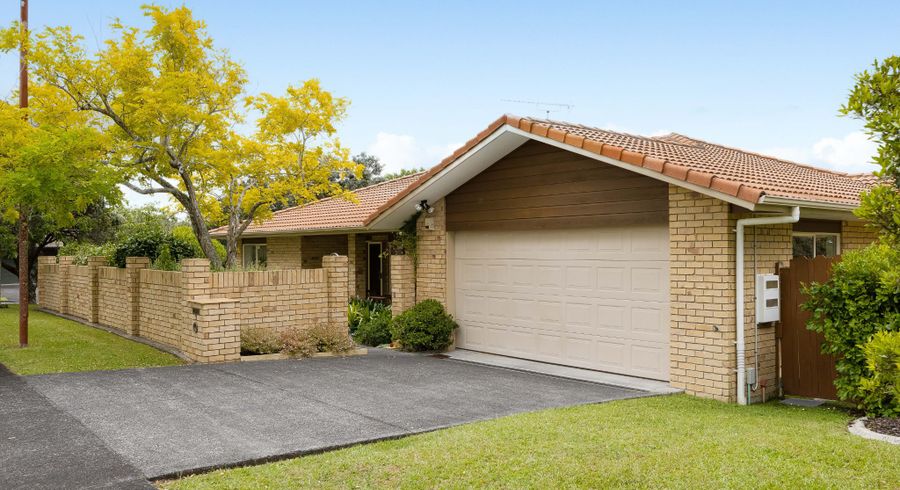  at 2 Jubaea Place, Henderson, Waitakere City, Auckland