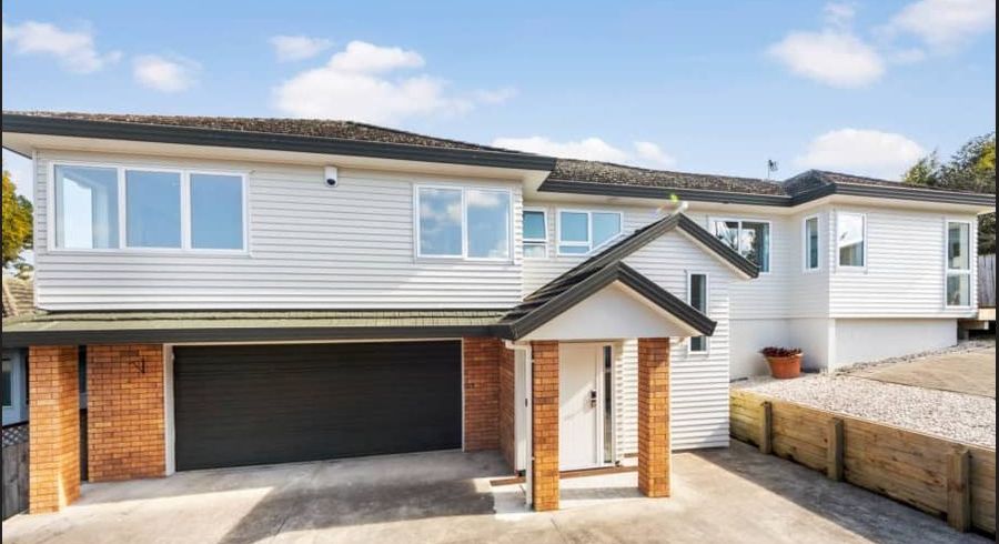  at 107B White Swan Road, Mount Roskill, Auckland