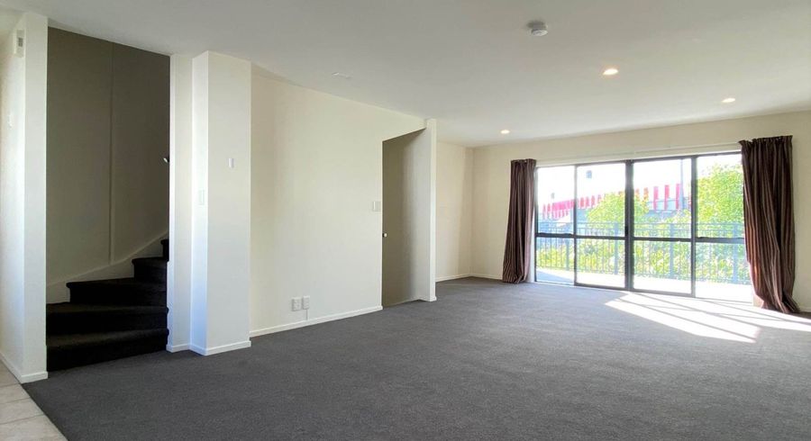  at 13/6 Ambrico Place, New Lynn, Waitakere City, Auckland