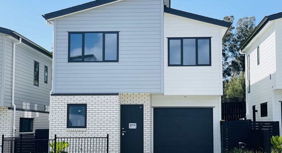 at 27 Whiteywood Street, Westgate, Waitakere City, Auckland