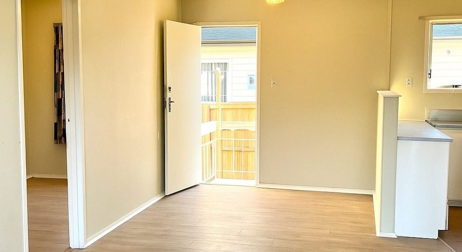  at 8/68 Olsen Avenue, Hillsborough, Auckland City, Auckland