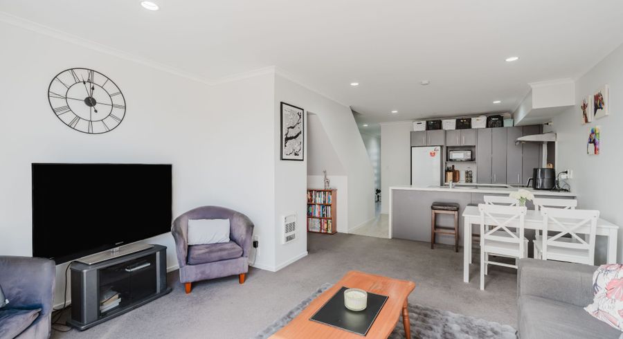  at 9D Denver Place, Hamilton East, Hamilton, Waikato