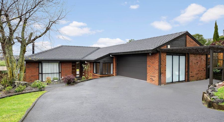  at 15 Orangewood Drive, Northpark, Manukau City, Auckland