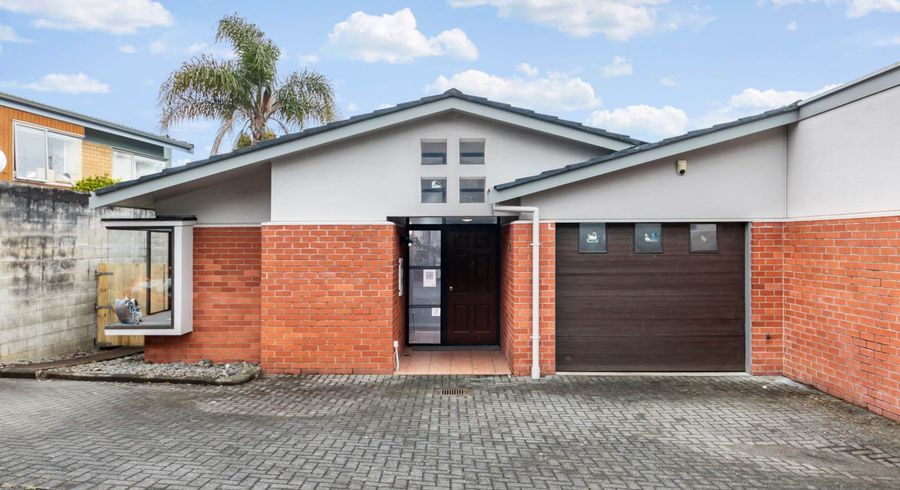  at 11/17 Matata Street, Blockhouse Bay, Auckland