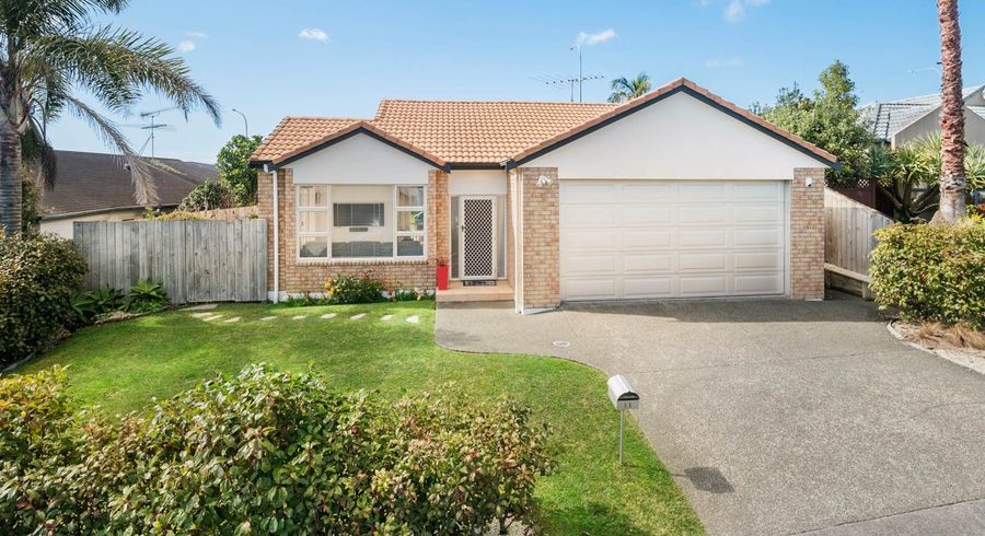  at 11 Fearnley Grove, Albany, Auckland