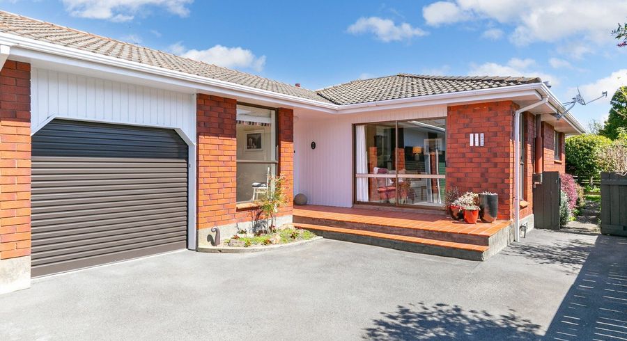  at 8B Beauchamp Street, Karori, Wellington