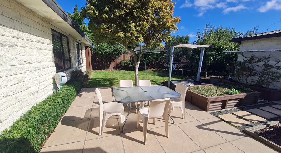  at 12 Gatonby Place, Avonhead, Christchurch City, Canterbury