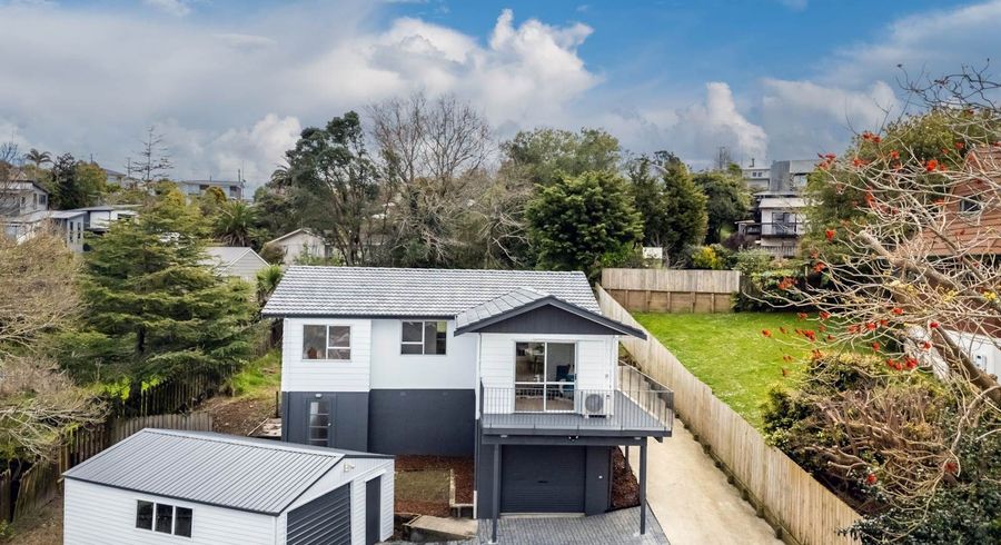  at 10 Tableau Place, Totara Vale, North Shore City, Auckland