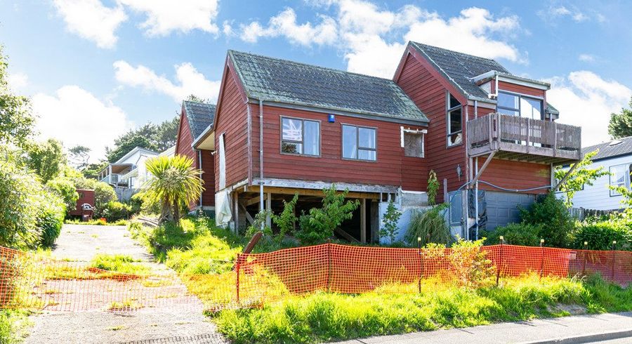  at 3 Guadeloupe Crescent, Grenada Village, Wellington