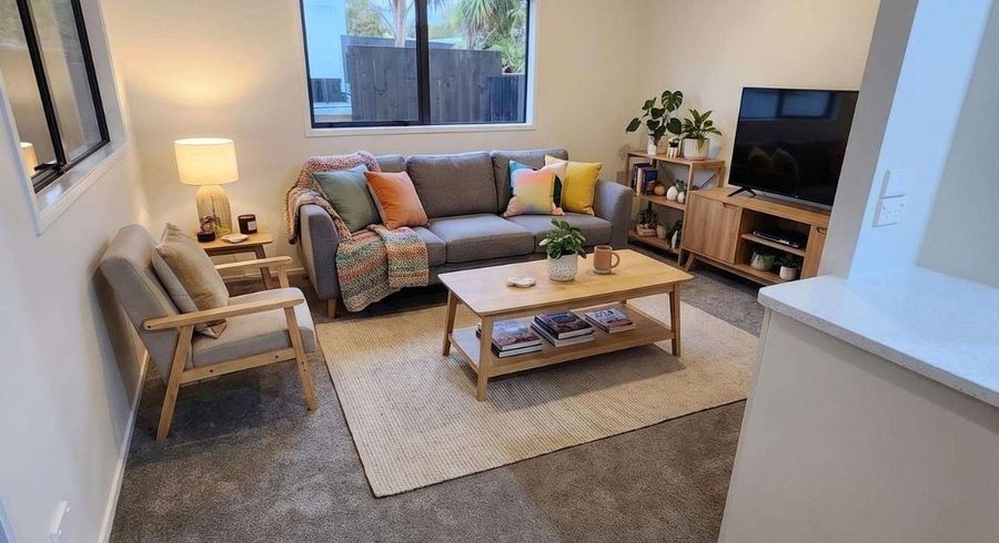  at 35a Fruitvale Road, New Lynn, Waitakere City, Auckland