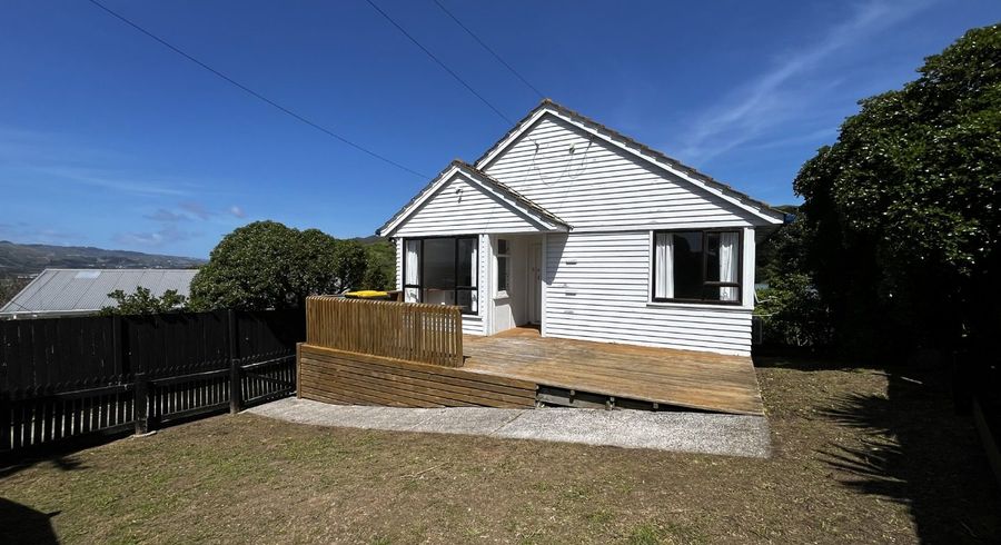  at 25 Hiwi Crescent, Titahi Bay, Porirua, Wellington