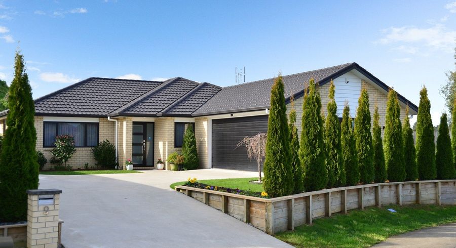  at 9 Soo Yong Place, Glenview, Hamilton