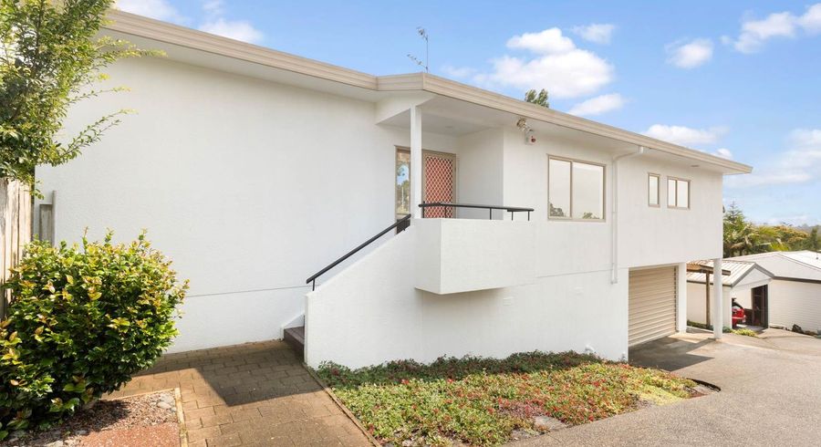  at 2/213 Rangatira Road, Beach Haven, North Shore City, Auckland