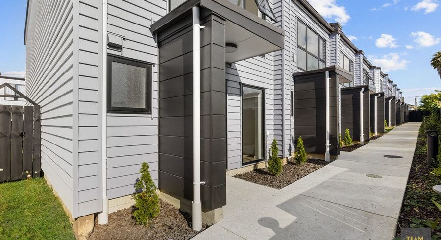  at 2/108 Mahia Road, Manurewa, Manukau City, Auckland