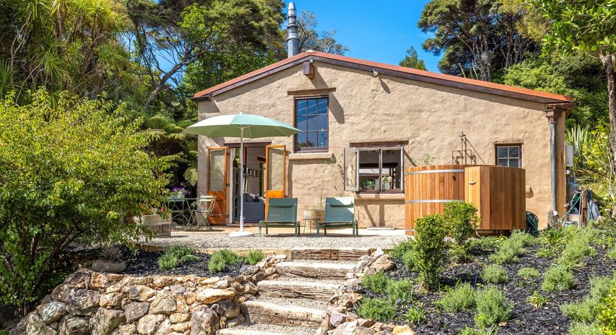  at 21 Te Makiri Road, Onetangi, Waiheke Island