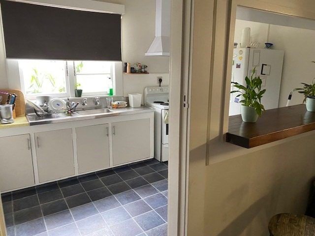  at 2/1100 Karamu Road, North, Mayfair, Hastings, Hawke's Bay