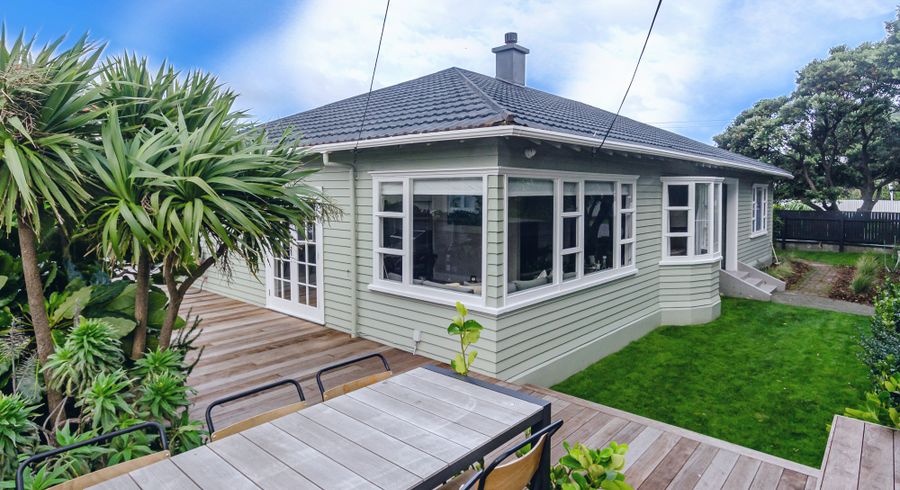  at 11 Inglis Street, Seatoun, Wellington