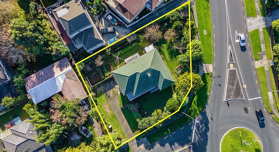  at 1 Union Road, Howick, Auckland