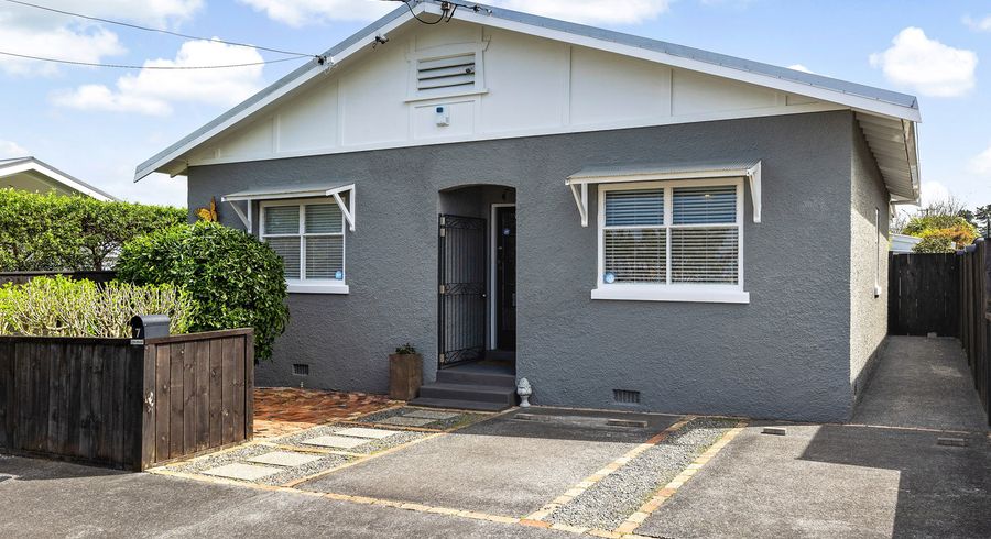  at 7 West View Road, Westmere, Auckland