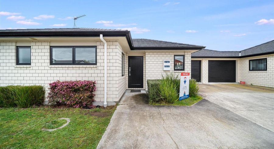  at 2/9 Heath Street, Saint Andrews, Hamilton, Waikato
