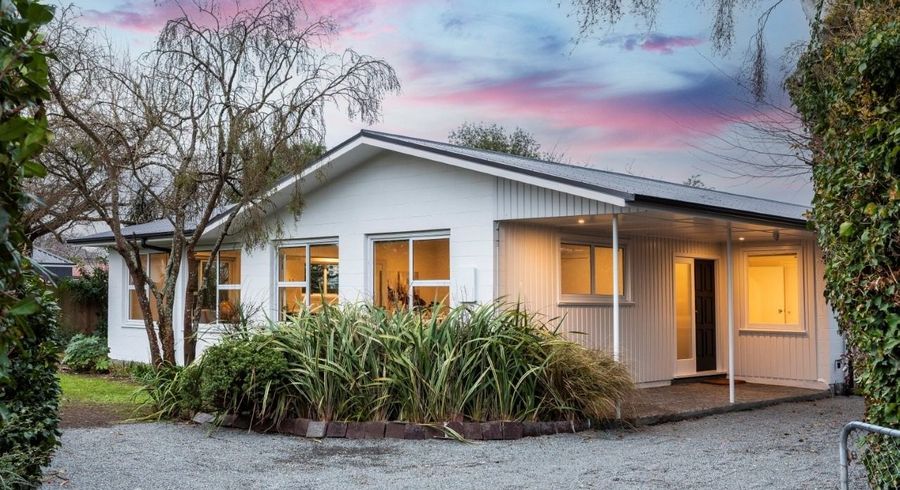  at 8a Rosedale Place, Avonhead, Christchurch City, Canterbury