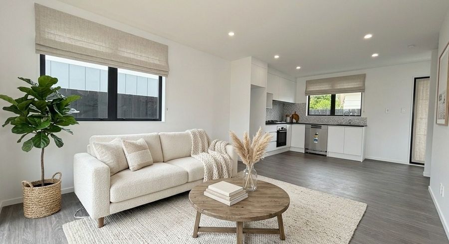  at 8/21 Tennessee Avenue, Mangere East, Manukau City, Auckland