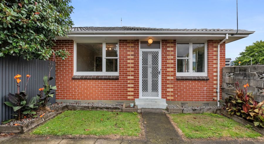  at 1/11 Sutherland Avenue, Silverstream, Upper Hutt
