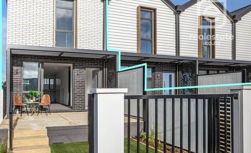  at 8 Cessna Crescent, Mangere, Manukau City, Auckland