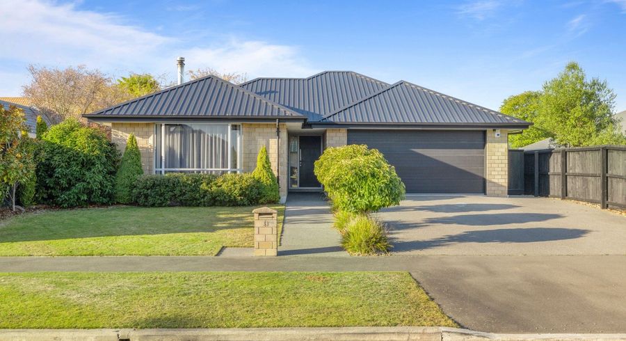 at 33 Broadhaven Avenue, Parklands, Christchurch