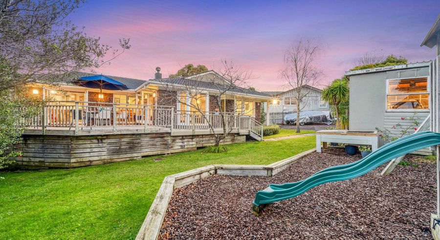  at 32 Harford Place, Pakuranga Heights, Auckland