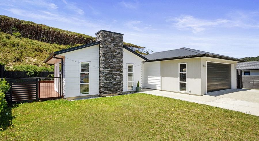  at 37 Brian Morgan Terrace, Wainuiomata, Lower Hutt