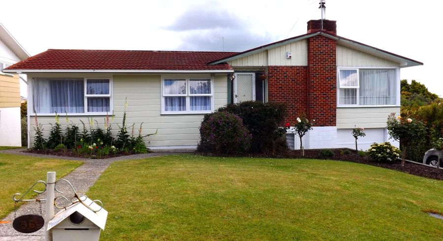  at 36 Marlborough Ave, Glenfield, North Shore City, Auckland