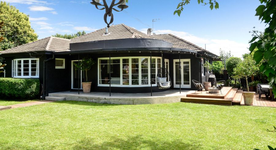  at 27 Alfred Street, Fairfield, Hamilton, Waikato