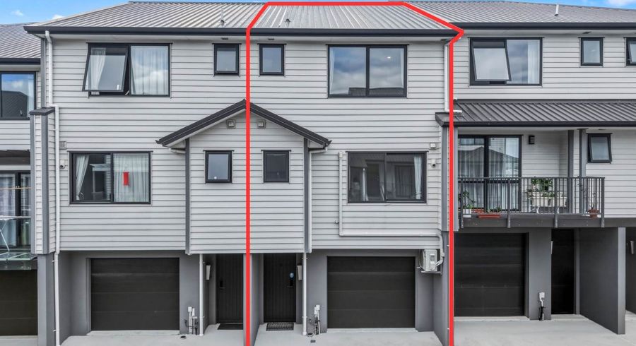  at 10 Peony Mews, Oteha, North Shore City, Auckland