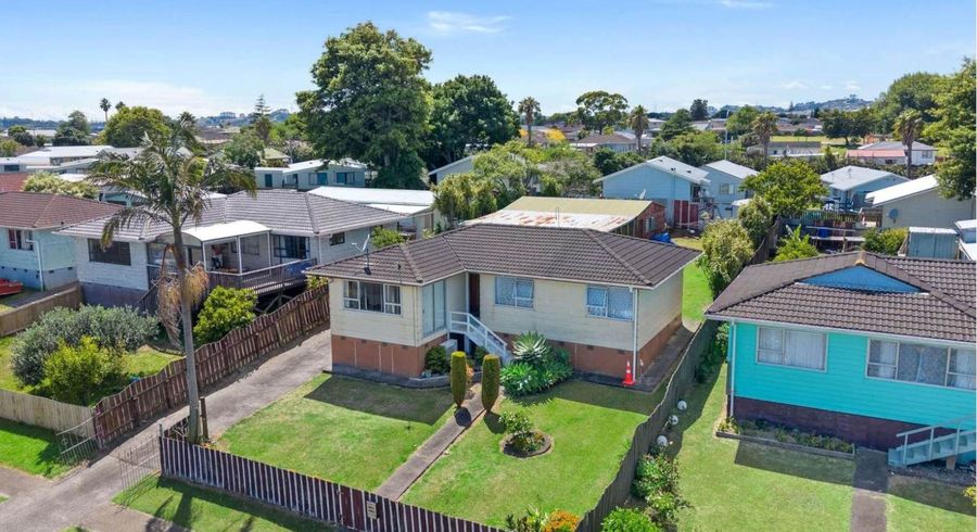  at 52 Zelda Avenue, Clover Park, Manukau City, Auckland