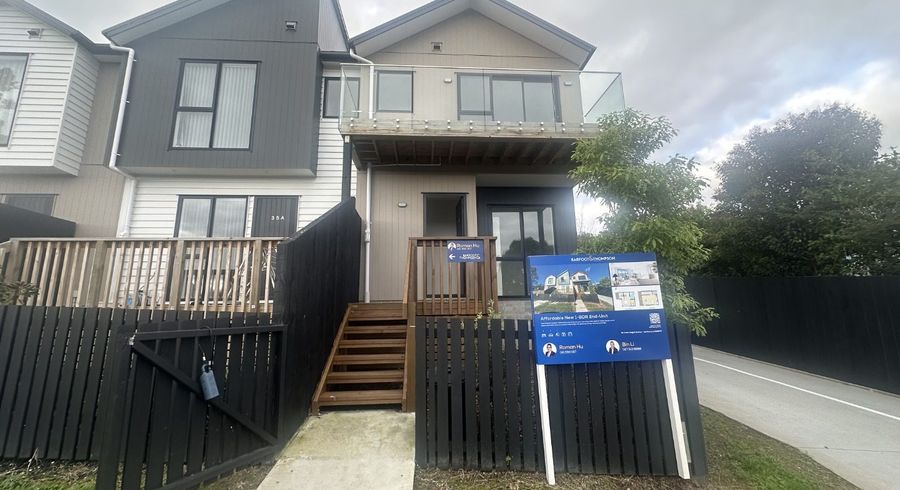  at 35 Cedar Heights Avenue, Massey, Waitakere City, Auckland