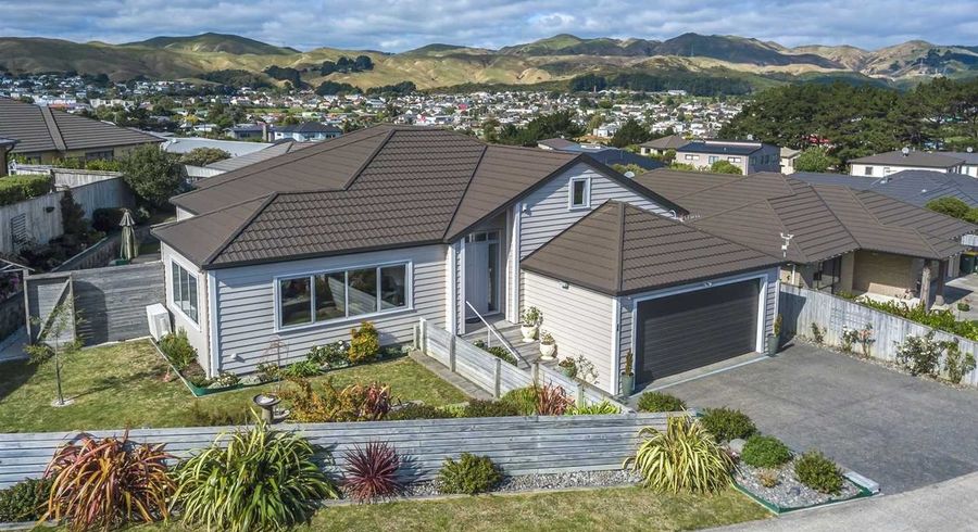  at 7 Tasman Close, Aotea, Porirua, Wellington