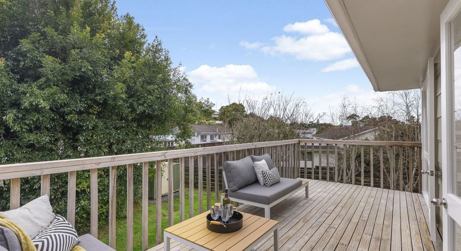  at 70 Stapleford Crescent, Browns Bay, North Shore City, Auckland