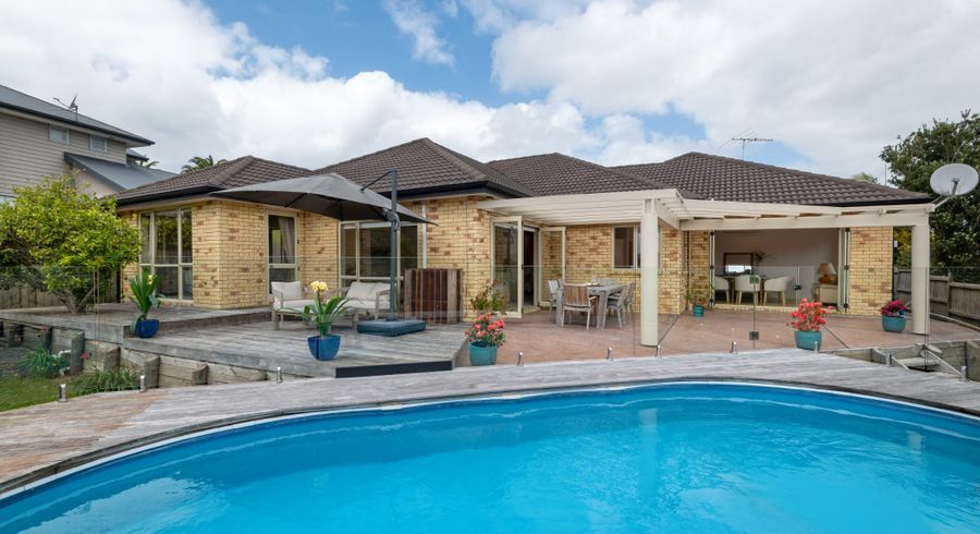  at 15 Rangi Avenue, Schnapper Rock, North Shore City, Auckland