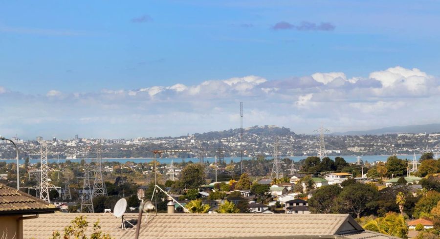  at 9 Frosses Place, Massey, Waitakere City, Auckland