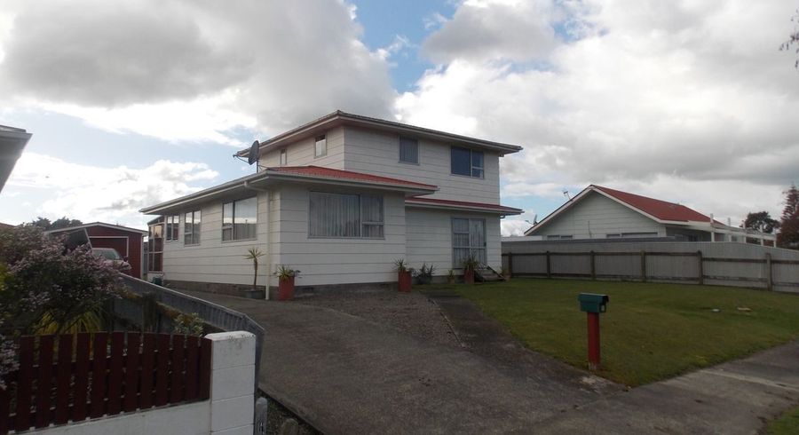  at 31 Hillcrest Drive, Kelvin Grove, Palmerston North