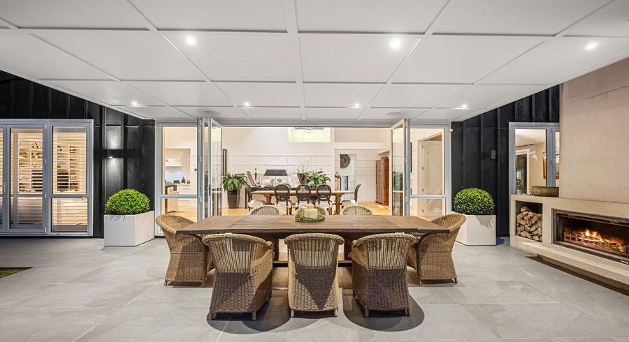  at 290 Glenmore Road, Albany
