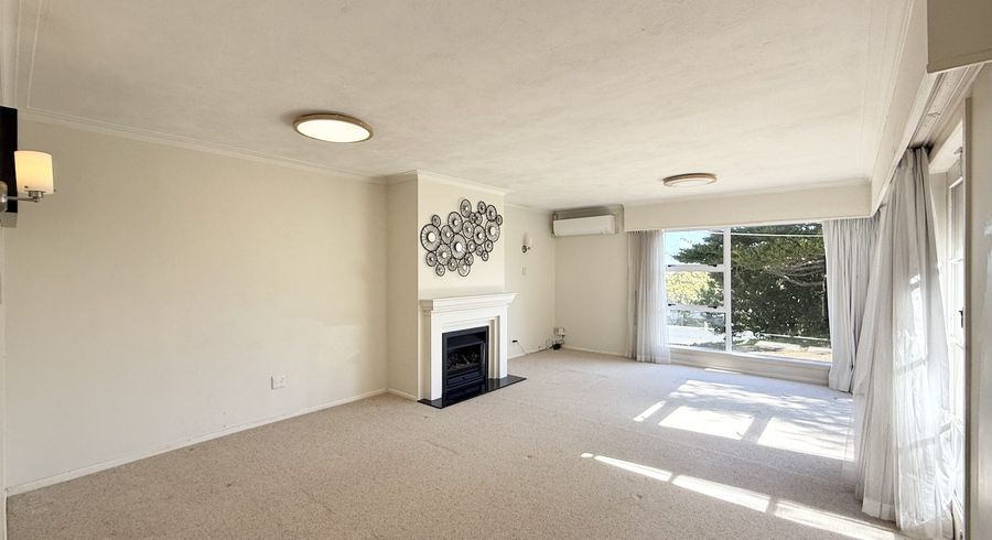  at 1 Sunnynook Road, Forrest Hill, Auckland