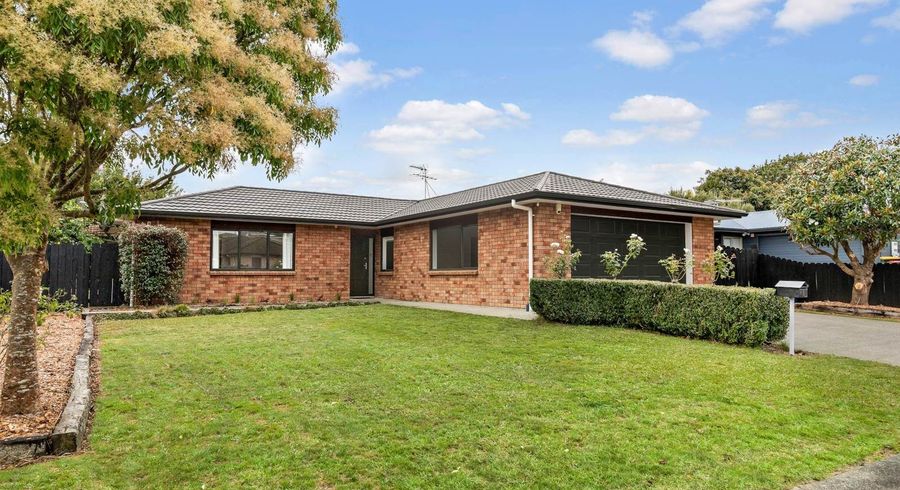  at 5 Four Oaks Place, Pukekohe, Franklin, Auckland