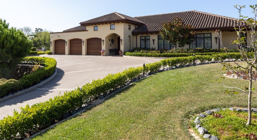  at 32 Brownhill Road, Manurewa