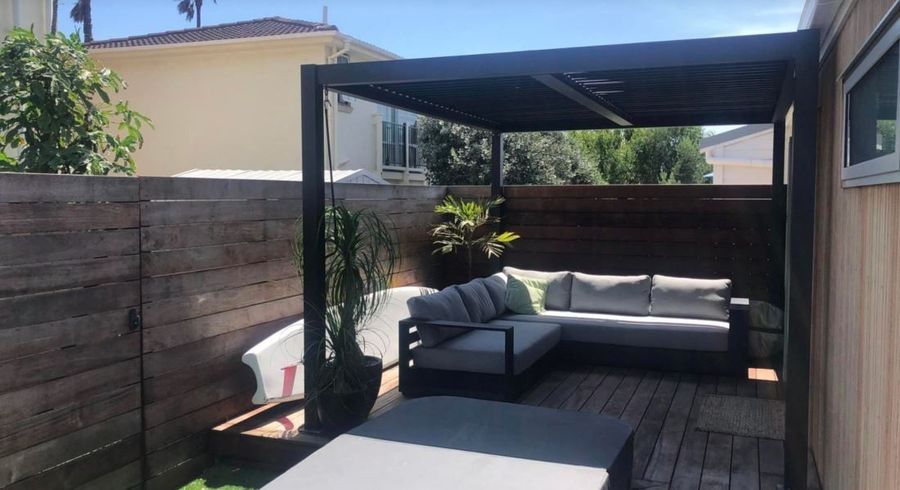  at 2/8 Cecil Road, Milford, Auckland