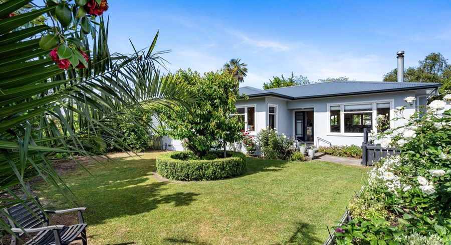  at 911 Avenue Road East, Parkvale, Hastings