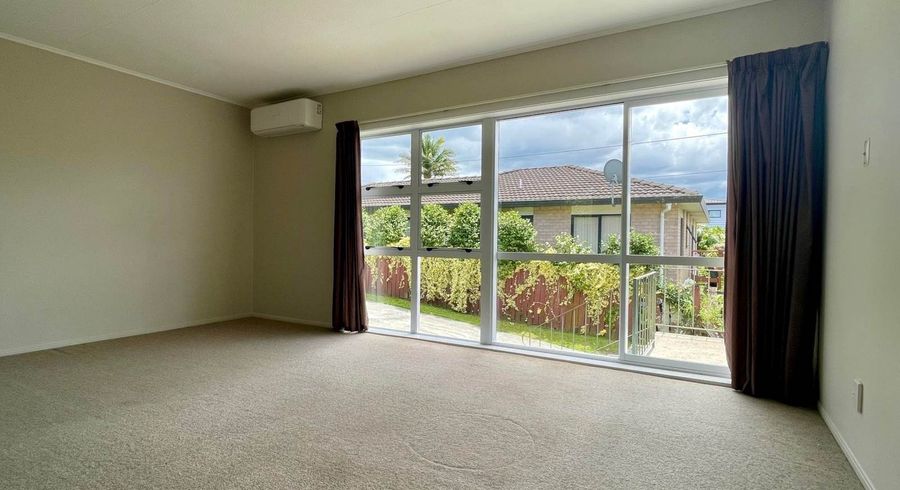  at 1/52 Willerton Avenue, New Lynn, Waitakere City, Auckland
